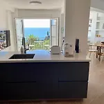 Daire Luxury Sea View 2 Bedroom By Maison Jaken