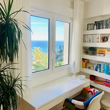 Luxury Sea View 2 Bedroom By Maison Jaken Apartment *